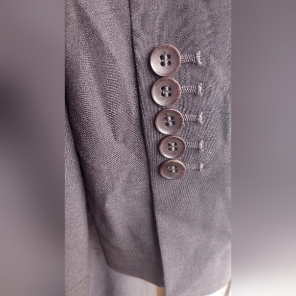 BCBG MaxAzria Charcoal Blazer Small - Picture 10 of 10